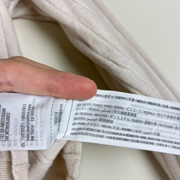 Abercrombie & Fitch Soft AF Cream V-Neck Slim Cardigan Sweater - Picture 5 of 6